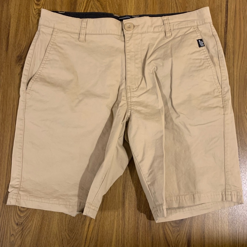 Four Pairs of Mens Shorts - Picture 9 of 15
